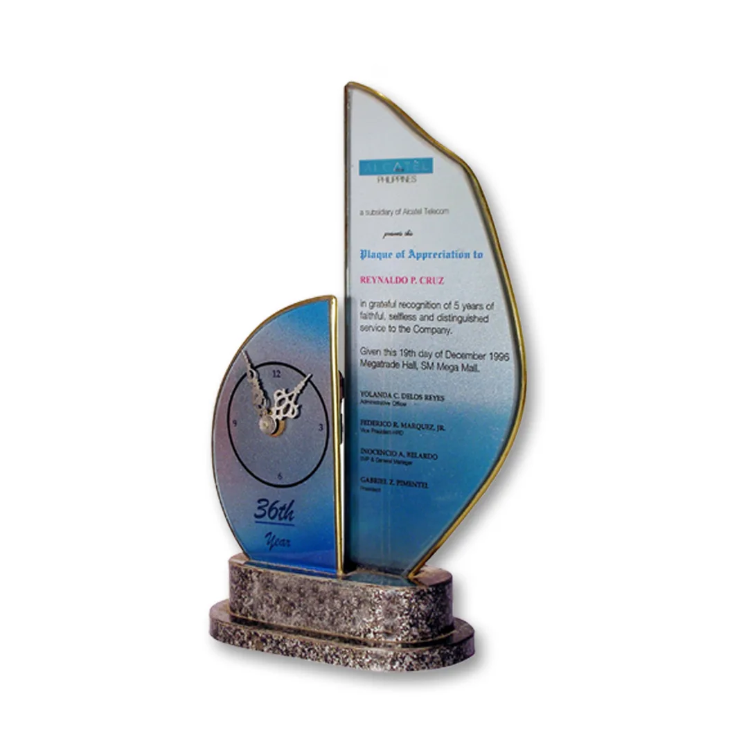 Half Round with Clock (Plaques & Trophy)
